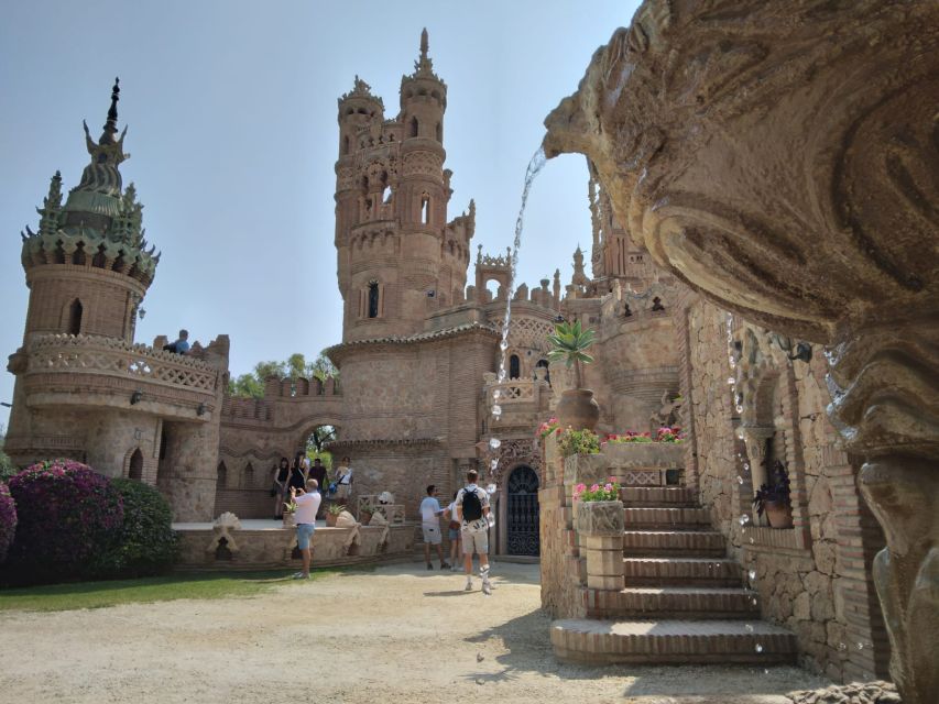 Benalmadena: Colomares Castle Tour with Entry Ticket - Who this tour suits best (and who should think twice)