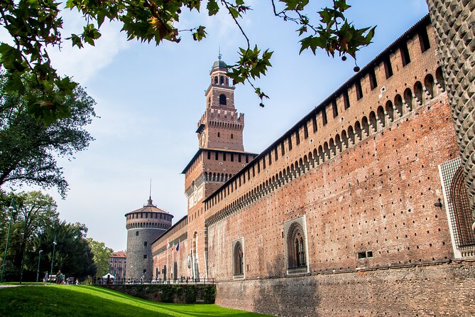 Best of Milan: 3 Icons Tour in 40 Languages + Hop On Hop Off - Stop 3: Sforzesco Castle courtyard finish (free entry here)