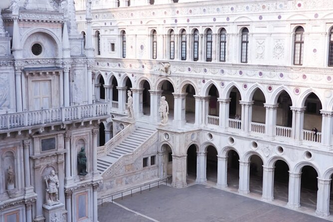 Best of Venice Private Tour: St. Mark's Doge Palace Gondola Ride - Meeting at Chiesa di San Giacomo di Rialto: show up prepared and you’ll feel calm