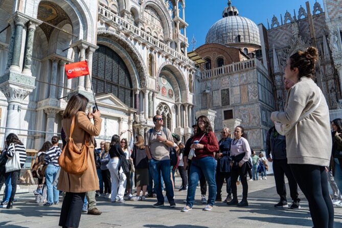 Best Of Venice: Saint Mark's Basilica, Doges Palace with Guide and Gondola Ride - Doge’s Palace: The Republic’s Power, Crime, and Court System
