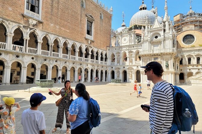 Best Of Venice: Saint Mark's Basilica, Doges Palace with Guide and Gondola Ride - Gondola Ride Logistics: 30 Minutes on the Canals