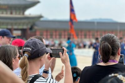 Best Things to Do - Half Day Seoul Trip (Seoul Palace & Temple) - Gyeongbokgung Palace and the Guard Ceremony Moment