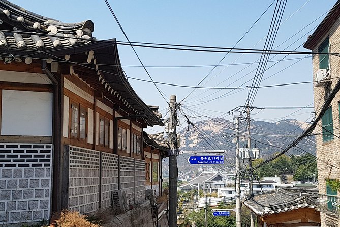 Best Walking Tour to Gyeongbok Palace Bukchon Hanok Village - King Sejong Statue and the Palaces’ Bigger Picture