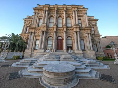 Beylerbeyi Palace Skip-the-Line Ticket with Audio Guide - The 25-language audio guide: how to use it without stress