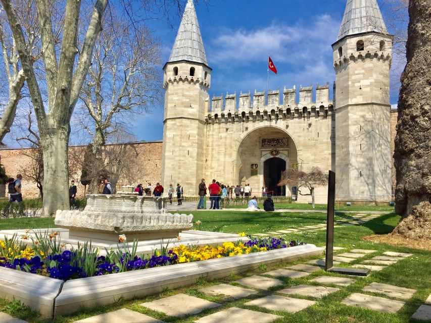 Blue Mosque, Topkapı Palace and Harem Guided Tour - Group Size, Guide Style, and Crowd Control