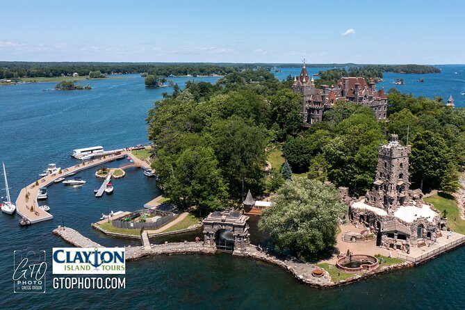 Boldt Castle and 2 Nation Tour - Millionaire’s Row-style views and the Gilded Age stories