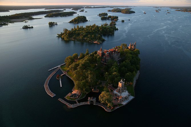 Boldt Castle and Thousand Islands Helicopter Tour - Small group comfort: what max 3 passengers really changes