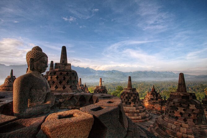 Borobudur Climb To The Top, Prambanan Temple, Yogyakarta Palace - Borobudur top climb: the UNESCO moment, measured in steps