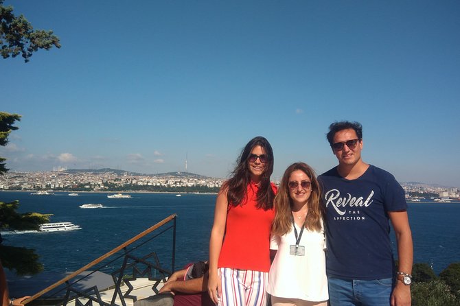 Bosphorus Cruise with Dolmabahce Palace and Istiklal Street Tour - Dolmabahce Palace: Ottoman power in baroque, rococo, and neoclassic form
