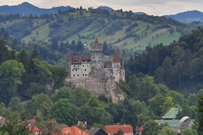 Bran Castle, Peles Castle and Brasov City - Private Tour from Bucharest - Peleș Castle: why it keeps stealing the show
