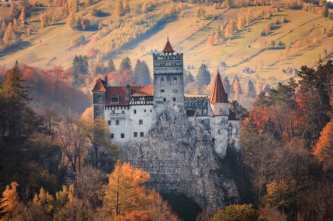 Bran Castle, Peles Castle and Brasov from Bucharest - Peliș Castle in Sinaia: royal splendor, and strict ticket windows
