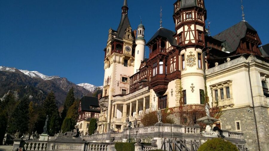 Brasov: Peles Castle, Bran Castle & Rasnov Fortress Day Tour - Sinaia Monastery: the calm stop that adds meaning