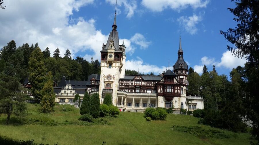 Brasov: Peles Castle, Bran Castle & Rasnov Fortress Day Tour - The drive through the Carpathians: why the van is part of the experience