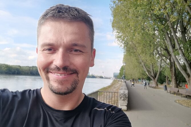 Bratislava City & Castle Walking Tour with Sebastian in English - Why 2.5 Hours Works So Well for Bratislava