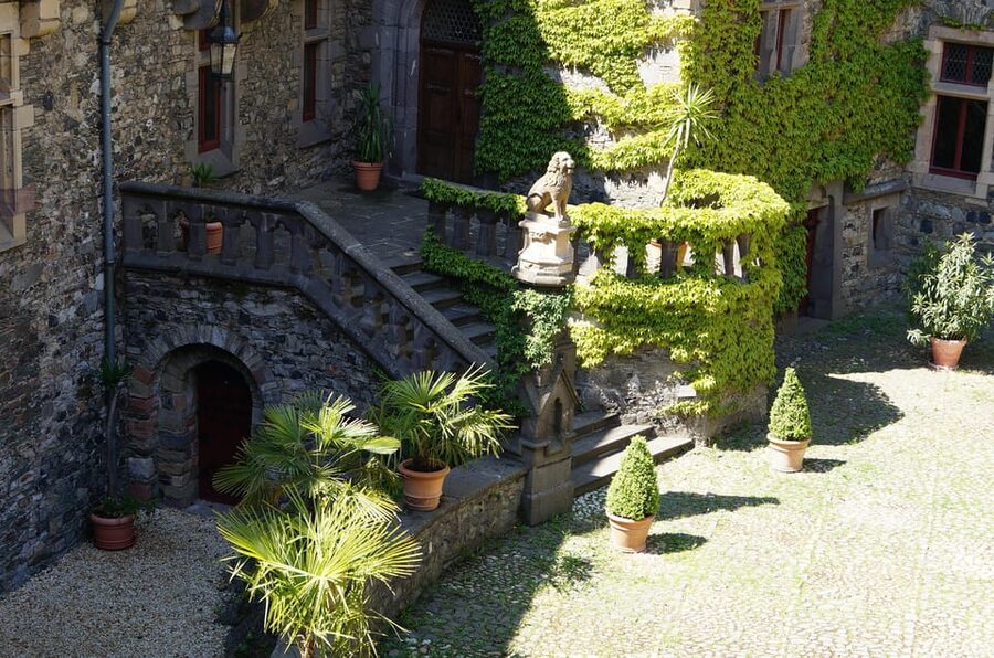 Braunfels: Guided Tour of the Fairytale Castle Braunfels - Value check: what $10 gets you, and what costs extra