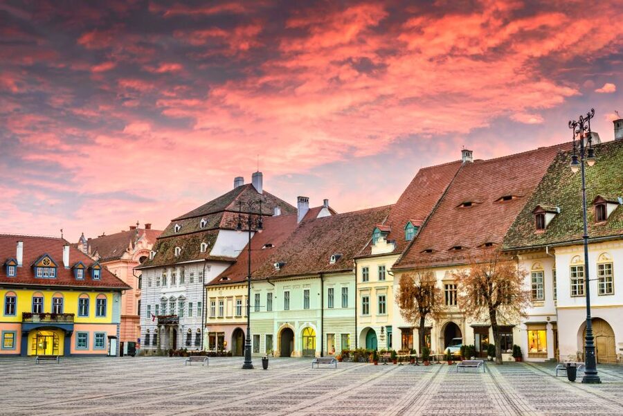 Bucharest: Dracula Castle, Peles Castle & Brasov Guided Tour - Should you book the Bucharest Dracula, Peleș, and Brașov tour?