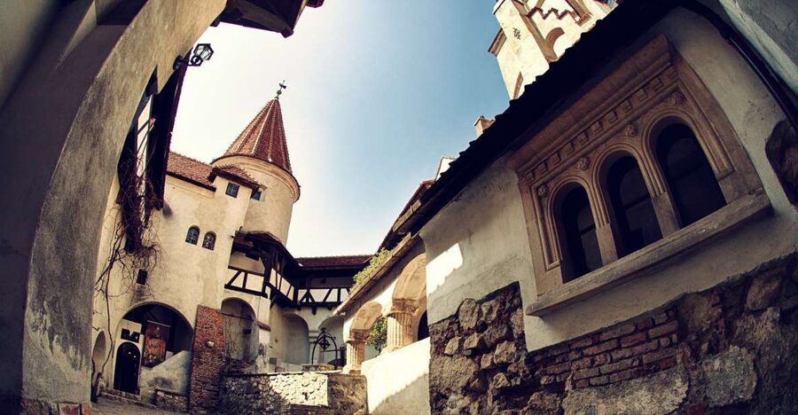 Bucharest: Dracula Castle, Peles Castle & Brasov Guided Tour - Who this tour suits best (and who should reconsider)