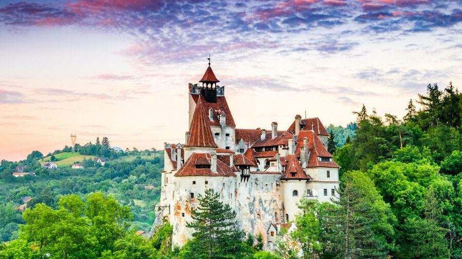 Bucharest: Dracula's Castle, Peles Castle, & Brasov Old Town - Brașov Old Town: fortress views plus an easy place to slow down