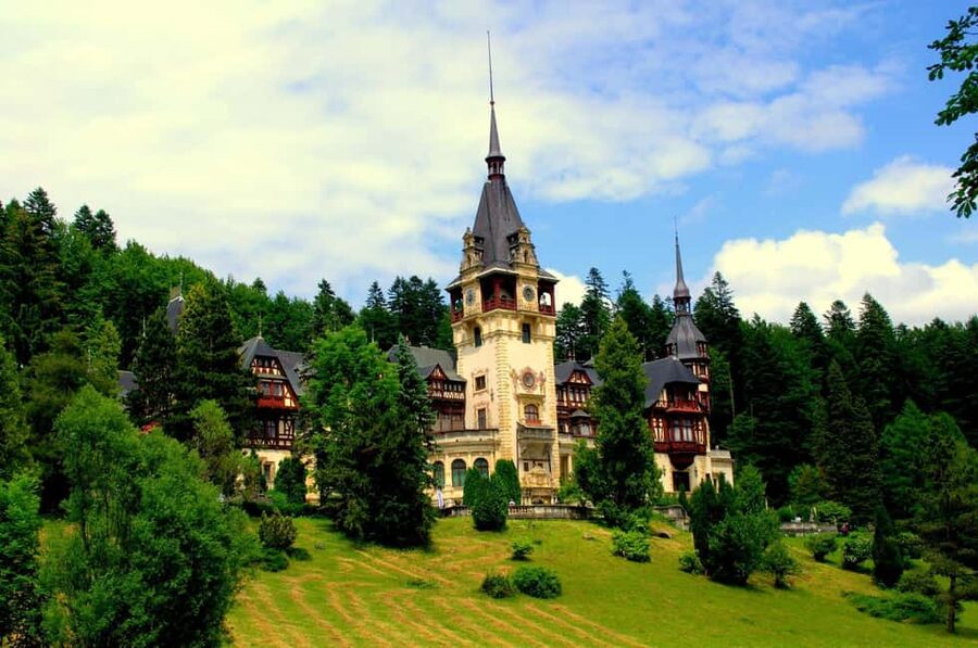 Bucharest: Peles Castle, Bran Castle & Brașov Day Tour - Who this day trip is best for (and who should skip it)