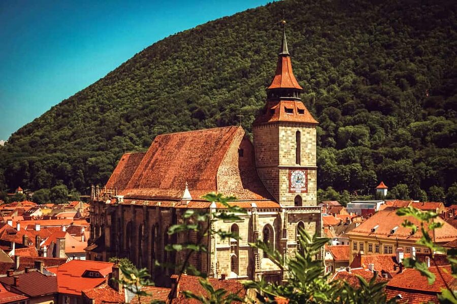 Bucharest: Peles Castle, Bran Castle & Brasov Day Trip - Your guide and audio setup: staying confident without getting lost