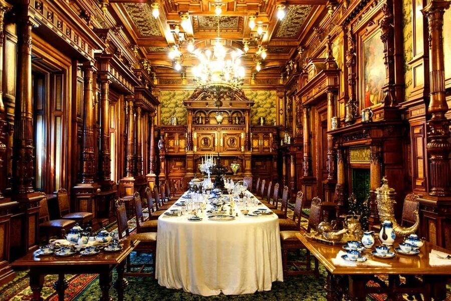 Bucharest: Peles Castle, Bran Castle, & Brasov Old Town Tour - Who This Tour Suits (and Who Should Rethink It)