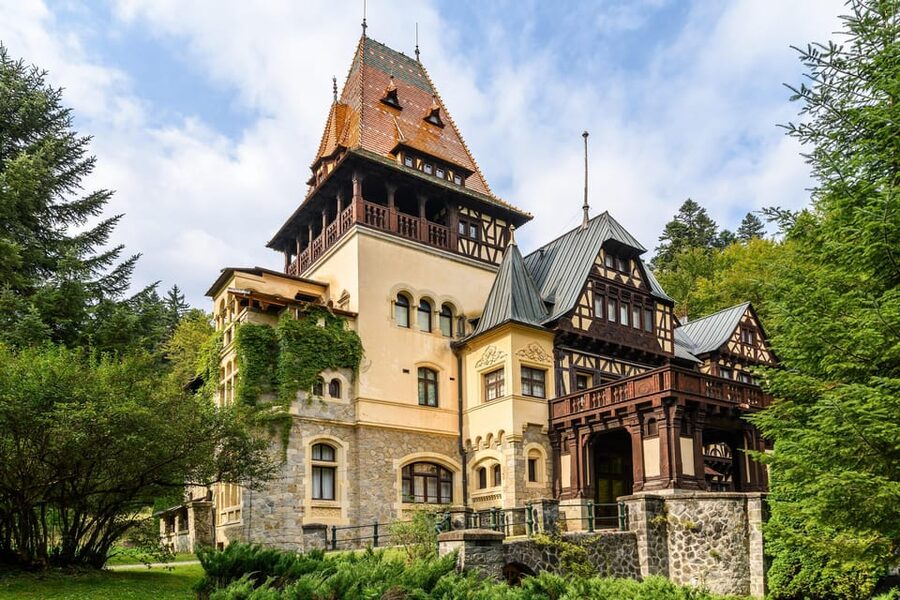 Bucharest: Peles & Dracula's Castle and Brasov Full-Day Trip - Best fit: who should book this, and who should skip it