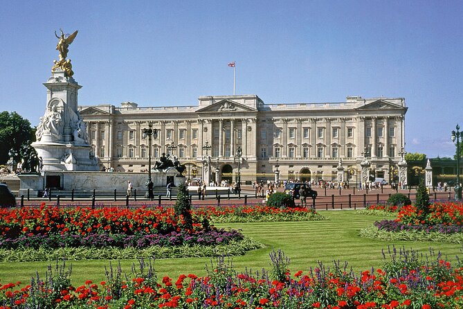 Buckingham Palace: Official State Rooms Entry Ticket - Bags, luggage storage, and what to do before you arrive