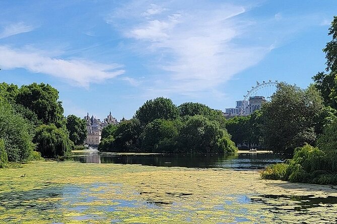 Buckingham Palace: Walking Tour with Entry & Audio Guide - The rooms worth your attention (and where you can pause)