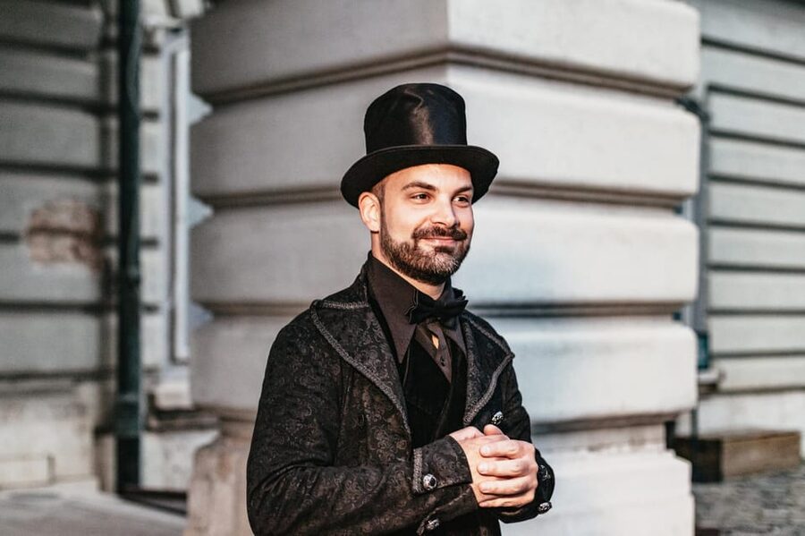 Budapest: Buda Castle District Vampires and Myths Night Tour - Stop by stop: the story-driven route across the castle hill