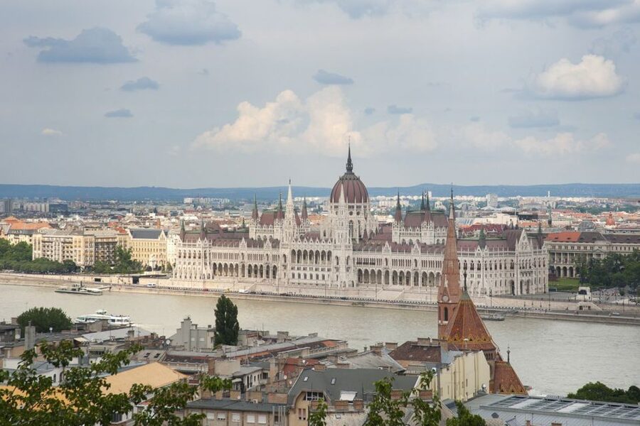 Budapest: Buda Castle District Walking Tour - Cobblestone Streets and the President’s Palace Stop