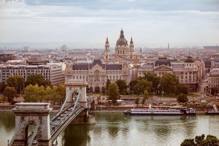 Budapest: Buda Castle Walk with Saint Stephen's Hall - Várhegy Hill panoramas: when the history becomes geography
