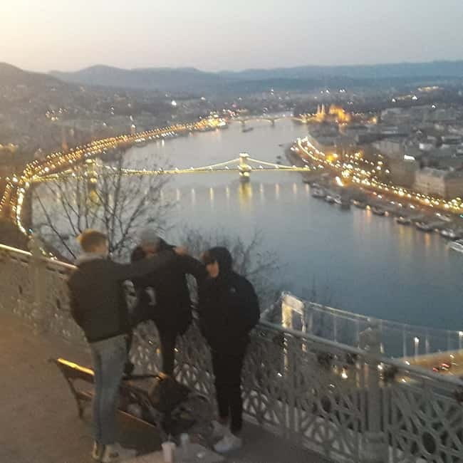 Budapest: Evening Castle Hill Tour with Fishermen's Bastion - Buda Castle Area: Guided Walk Through a Night-Glowed Landmark Zone