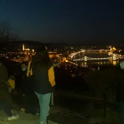 Budapest: Evening Castle Hill Tour with Fishermen's Bastion - The Van Ride Up: Where the Evening Mood Begins