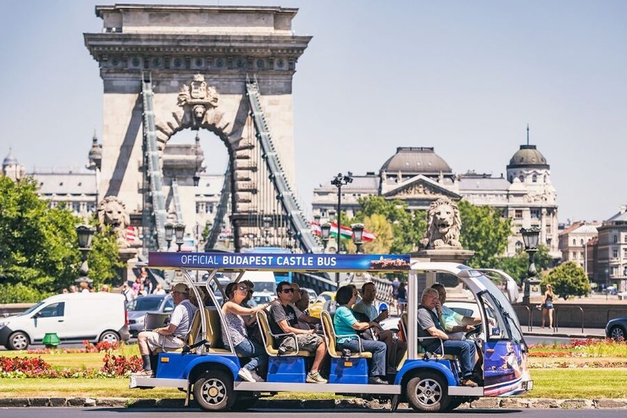 Budapest: Official Buda Castle Electric Hop-On Hop-Off Bus - Staff help and the reality of on-board information