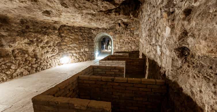 Budapest: The WWII Siege of Buda Castle & Bomb Shelter Tour - Buda Castle’s WWII story is easier to grasp on your feet