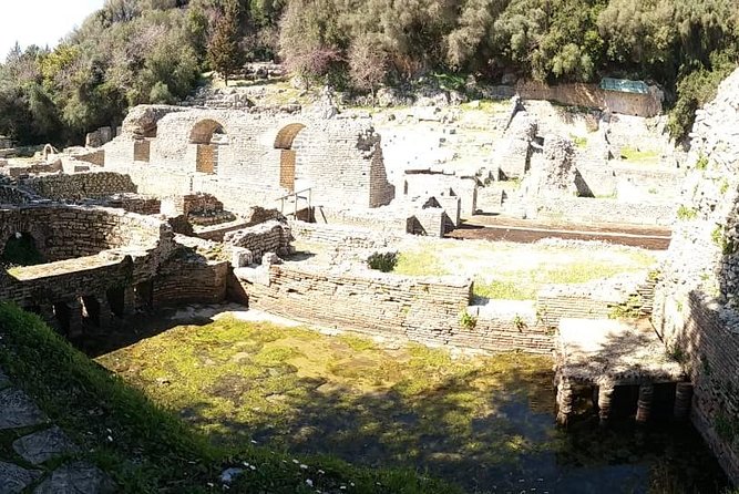 Butrint, Ksamil, Blue Eye, Lekuresi Castle. All-in-one daytrip. - Pacing and communication: plan for a busy itinerary