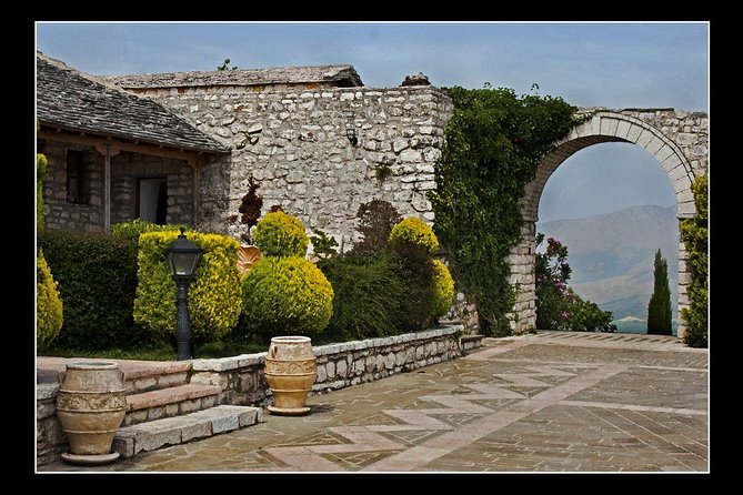 Butrint, Ksamil, Blue Eye, Lekuresi Castle. All-in-one daytrip. - Should you book this daytrip?
