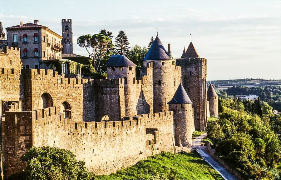 Carcassonne: Castle and Ramparts Entry Ticket - Getting There and the On-Site Reality Check