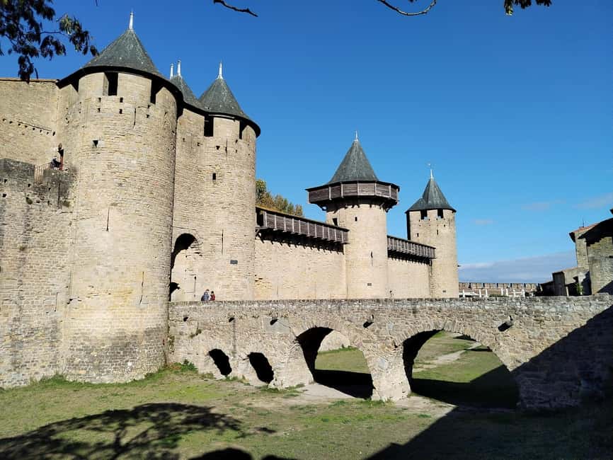 Carcassonne: Private Guided Tour of the Medieval Fortress - Private guide setup: how your walk stays flexible