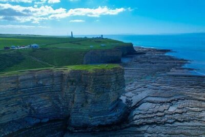 Cardiff: South Wales Cliffs, Beaches & Castles Day Tour - Barry Island: your seaside reset (and a coffee pause)