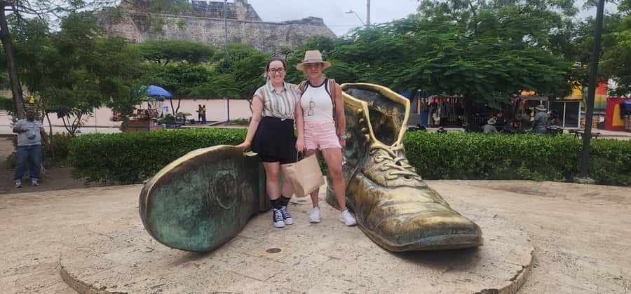 Cartagena: BILINGUAL CITYTOUR + SAN FELIPE CASTLE & Old city - Should You Book This Cartagena Tour?