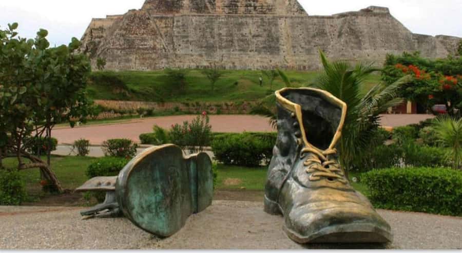 Cartagena: Panoramic City Tour, Monuments, Walls, Castle - Ride to the Views: Stop-Scenic Drive Time at Bahia de las Animas