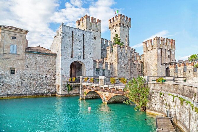 Castles boat tour with Bardolino wine tasting and nibbles - Key highlights to look for