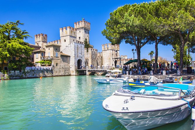 Castles boat tour with Bardolino wine tasting and nibbles - The 4-hour rhythm: speedboat energy with a wine stop built in