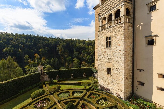 Castles Tour by The Eagles' Nests Trail, day tour from Krakow - Korzkiew and the edge of Ojców National Park