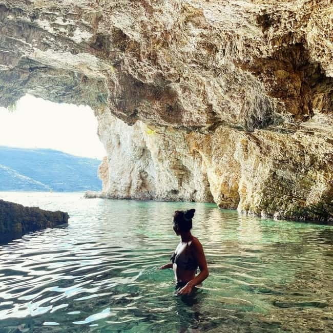 Caves of Porto Palermo: Kayak/SUP Tour with Castle Sea View - Ali Pasha’s Castle from the sea: the best photo time is moving