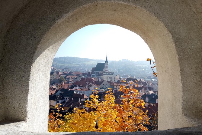 Cesky Krumlov Private day trip from Prague with Lunch and Castle admission - Optional Detour 4: Hluboka Nad Vltavou Castle for Neo-Gothic Drama
