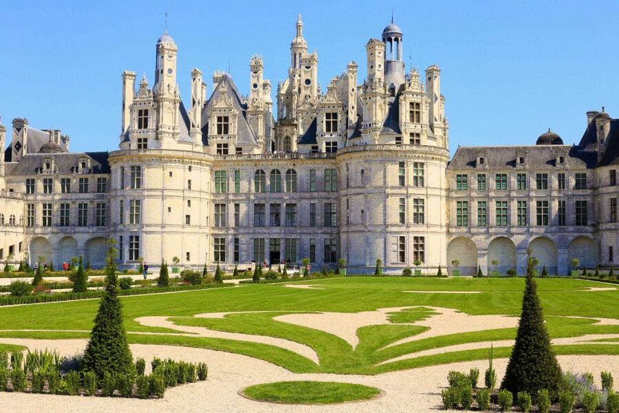 Chambord: Entry Ticket to the Castle - Château de Chambord in one practical day