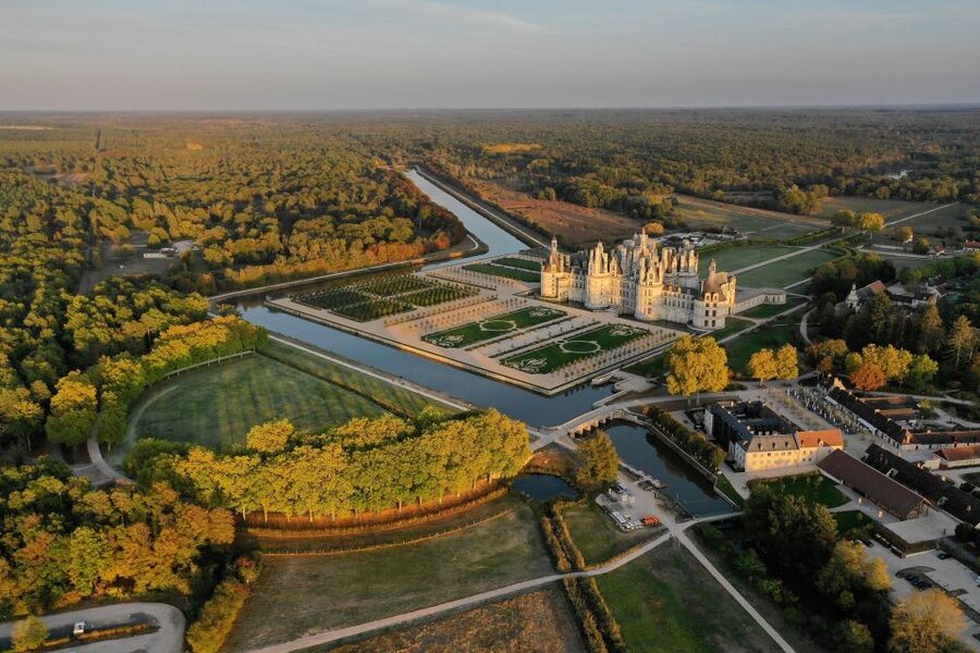 Chambord: Entry Ticket to the Castle - Your self-guided route: rooms, staircases, and that Leonardo-style design