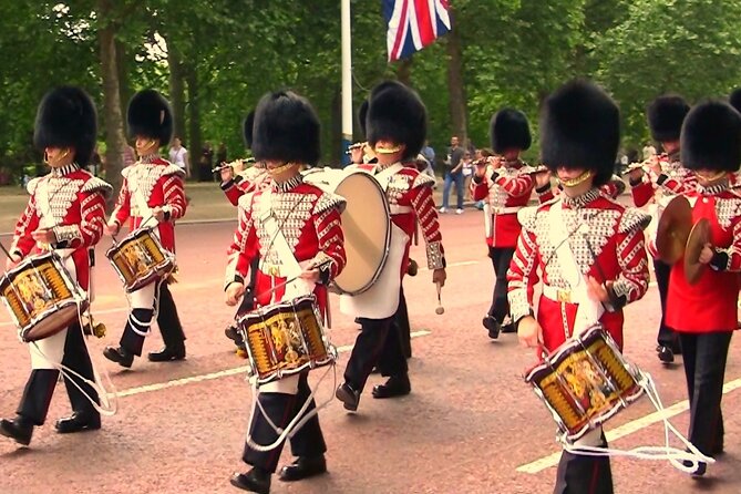 Changing of the Guard & Buckingham Palace Guided Tour Small Group - Who Should Book This Tour (and Who Might Skip It)